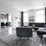 Central And Chic - Apartment Next To Metro U1